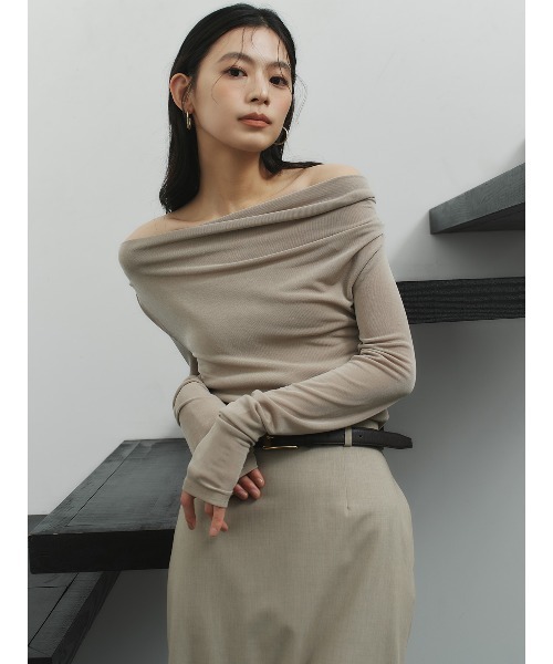 anuans（アニュアンス）の「アセテートギャザードレープカットトップス（Tシャツ/カットソー・レディース・ホワイト/ベージュ/ブラック・FREE）」の11枚目の写真