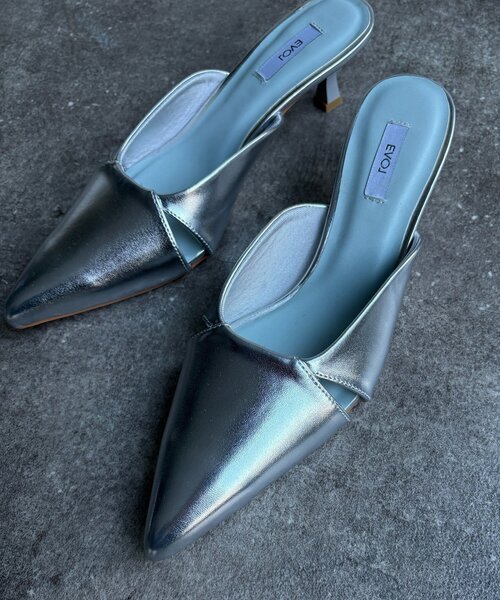 DouDou（ドゥドゥ）の「デザインカットパンプス（その他シューズ・レディース・ブラック/シルバー・MEDIUM/SMALL/LARGE）」の5枚目の写真