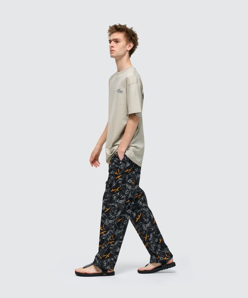 WILD THINGS(ワイルドシングス)の「エラスティックナイロンプリントラックスパンツ│ELASTIC NYLON PRINT LAX PANTS(その他パンツ・メンズ・ブラック系その他6/グリーン系その他5/ブラウン系その他6/ベージュ系その他7/グリーン系カモフラージュ/ベージュ系その他4・S/XL/L/M)」の7枚目の写真