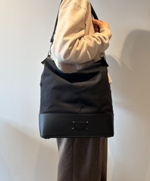 Maison Margiela（メゾンマルジェラ）の「Maison Margiela 5AC HOBO MEDIUM（ショルダーバッグ）」