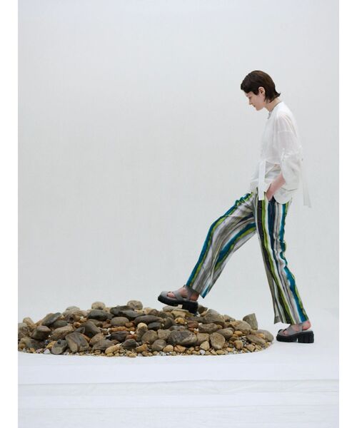 UN3D.（アンスリード）の「ROUND PARTS SHEER SHORT SH / ラウンドパーツシアーショートシャツ（シャツ/ブラウス・レディース・ブラック/ホワイト・FREE）」の12枚目の写真