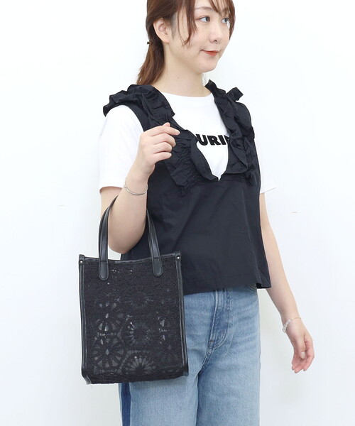 COOCO(クーコ)の「lizzy メッシュコンビミニトートバッグ(トートバッグ・レディース・オフホワイト/ベージュ/ブラック・FREE)」の2枚目の写真