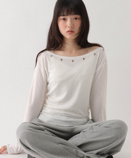 Heather(ヘザー)の「ハトメオフショルカットソー 660222(Tシャツ/カットソー・レディース・ブラック/グレー/オフホワイト・FREE)」の6枚目の写真