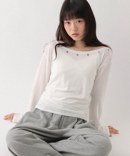 Heather(ヘザー)の「ハトメオフショルカットソー 660222(Tシャツ/カットソー・レディース・ブラック/グレー/オフホワイト・FREE)」の7枚目の写真