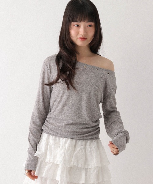 Heather(ヘザー)の「ハトメオフショルカットソー 660222(Tシャツ/カットソー・レディース・ブラック/グレー/オフホワイト・FREE)」の11枚目の写真