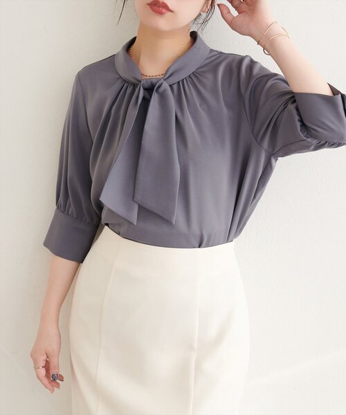 natural couture(ナチュラルクチュール)の「袖口パールノット結び6分袖ブラウス(シャツ/ブラウス・レディース・サックスブルー/ピンクベージュ/チャコールグレー/グレー/オフホワイト・FREE)」の21枚目の写真