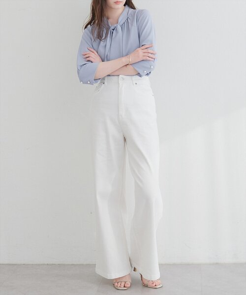 natural couture(ナチュラルクチュール)の「袖口パールノット結び6分袖ブラウス(シャツ/ブラウス・レディース・サックスブルー/ピンクベージュ/チャコールグレー/グレー/オフホワイト・FREE)」の9枚目の写真