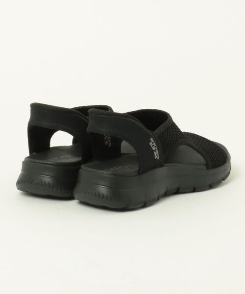 SKECHERS（スケッチャーズ）の「【SKECHERS】スケッチャーズ SLIP-INS: SUMMITS - SWEETLY EVOLVED（スリップインズ：サミッツ - スウィートリー エヴォルヴド） 119519（サンダル・レディース・ブラック×ブラック/ベージュ・22.0cm/23.0cm/24.0cm/25.0cm）」の3枚目の写真