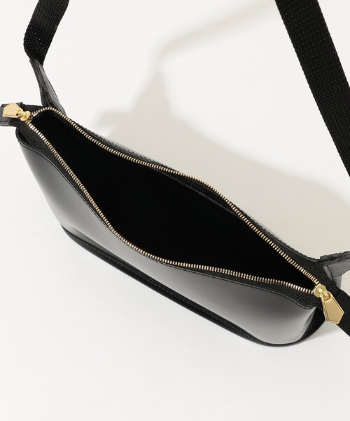 PIENI（ピエニ）の「PIENI WAIST BAG PVC×ピッグレザー ウエストバッグ（ボディバッグ/ウエストポーチ・メンズ・ブラック・FREE）」の8枚目の写真