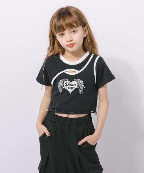 URBAN CHERRY(アーバンチェリー)の「【綿100%/吸水速乾】ハートエンジェルラメプリントカットクロップドTシャツ(Tシャツ/カットソー・キッズ・ホワイト/ブラック/ブルー・150cm/140cm/130cm/120cm/110cm)」の19枚目の写真