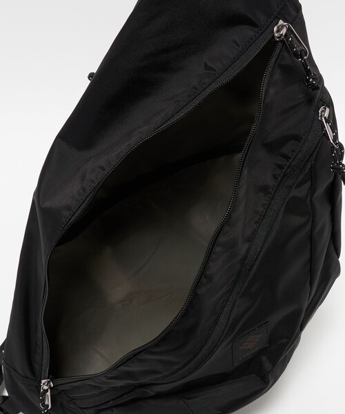 Columbia(コロンビア)の「【WEB限定】<Columbia>パナシーアスリング バッグ(12L)/ キッズ(ショルダーバッグ・キッズ・その他1/ブラック・FREE)」の20枚目の写真
