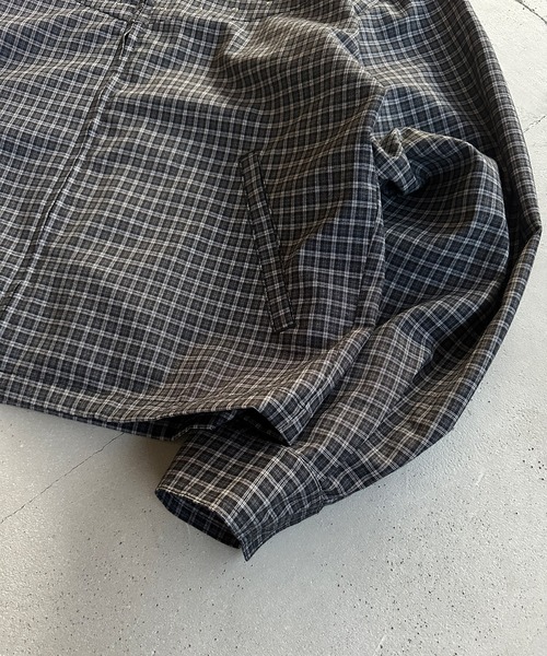 kutir(クティール)の「CROPPED STUDDED CHECKED SHIRT JACKET/クロップドスタッズチェックシャツジャケット(ブルゾン・メンズ・ブラック/ベージュ/レッド・MEDIUM/LARGE)」の9枚目の写真