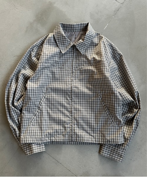 kutir(クティール)の「CROPPED STUDDED CHECKED SHIRT JACKET/クロップドスタッズチェックシャツジャケット(ブルゾン・メンズ・ブラック/ベージュ/レッド・MEDIUM/LARGE)」の5枚目の写真