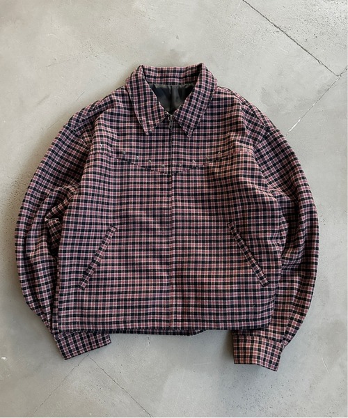 kutir(クティール)の「CROPPED STUDDED CHECKED SHIRT JACKET/クロップドスタッズチェックシャツジャケット(ブルゾン・メンズ・ブラック/ベージュ/レッド・MEDIUM/LARGE)」の6枚目の写真