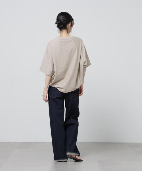 NANO universe(ナノユニバース)の「「Meaningful Continuity」coveross(R)ツイル調冷感プレーティング天竺Tシャツ(Tシャツ/カットソー・レディース・ベージュ/ホワイト/ブラック・FREE)」の6枚目の写真