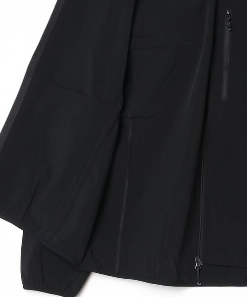 THE NORTH FACE(ザノースフェイス)の「ザ ノース フェイス THE NORTH FACE Mountain Softshell Hoodie マウンテンソフトシェルフーディー(マウンテンパーカー・メンズ・ブラック/キャメル・M/L/LL)」の4枚目の写真