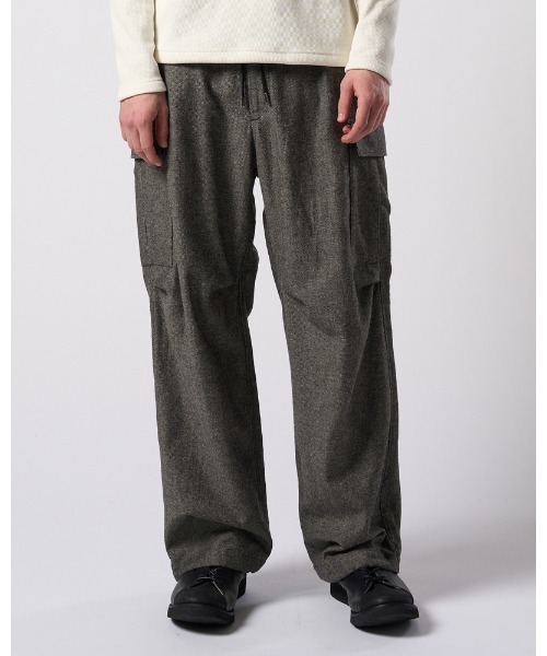 wjk(ダヴルジェイケイ)の「natural blend wool easy cargo(カーゴパンツ・メンズ・ブラック/ブラック系その他・SMALL/MEDIUM/LARGE/X-LARGE)」の2枚目の写真