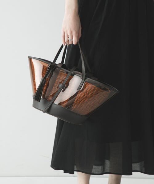 URBAN RESEARCH(アーバンリサーチ)の「マルチウェイクリアトートバッグ(かごバッグ・レディース・ブラウン/ブラック・-)」の4枚目の写真