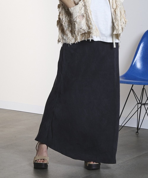 ROSE BUD（ローズバッド）の「FIBRIL SKIRT（スカート・レディース・オフホワイト/チャコールグレー/バーガンディー・M/S）」の2枚目の写真