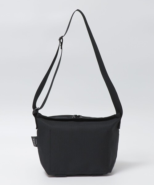 SHIPS(シップス)の「KARRI: CORD POLYESTER MESSENGER S(トートバッグ・メンズ・ブラック・ONE SIZE)」の9枚目の写真