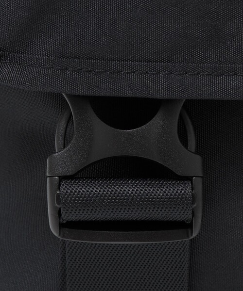 SHIPS(シップス)の「KARRI: CORD POLYESTER MESSENGER S(トートバッグ・メンズ・ブラック・ONE SIZE)」の5枚目の写真