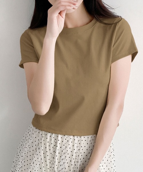 LOWO（ロワ）の「【豊富なカラー展開】抜群の伸縮性 / ショート丈Tシャツ 無地 半袖（Tシャツ/カットソー・レディース・ブラック/ブラウン/カーキ/グリーン/グレー/ベージュ/ターコイズブルー/キャメル/グレイッシュベージュ/ベージュ系その他/ブルー/ホワイト/アイボリー/ボルドー/チャコールグレー/ピンク・FREE）」の14枚目の写真