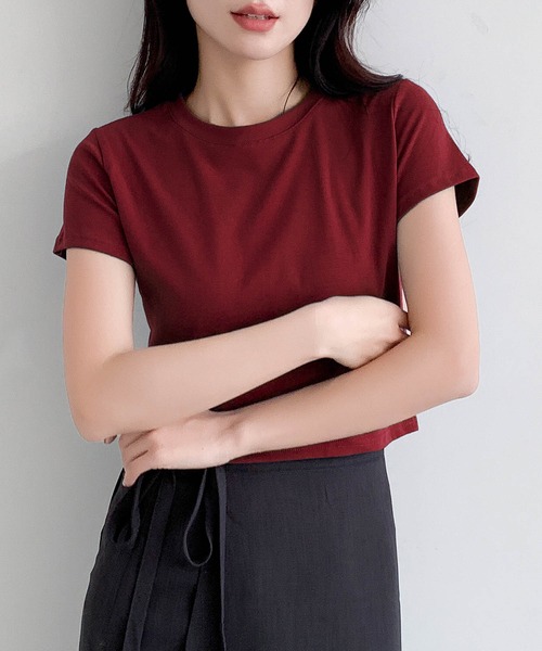 LOWO（ロワ）の「【豊富なカラー展開】抜群の伸縮性 / ショート丈Tシャツ 無地 半袖（Tシャツ/カットソー・レディース・ブラック/ブラウン/カーキ/グリーン/グレー/ベージュ/ターコイズブルー/キャメル/グレイッシュベージュ/ベージュ系その他/ブルー/ホワイト/アイボリー/ボルドー/チャコールグレー/ピンク・FREE）」の16枚目の写真