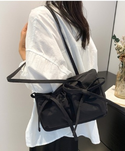 ｔｏｌｅｎｅ（トレネ）の「ダブルリボン ナイロンバッグ 肩掛け ショルダーバッグ（ショルダーバッグ・レディース・ホワイト/ブラック・FREE）」の12枚目の写真