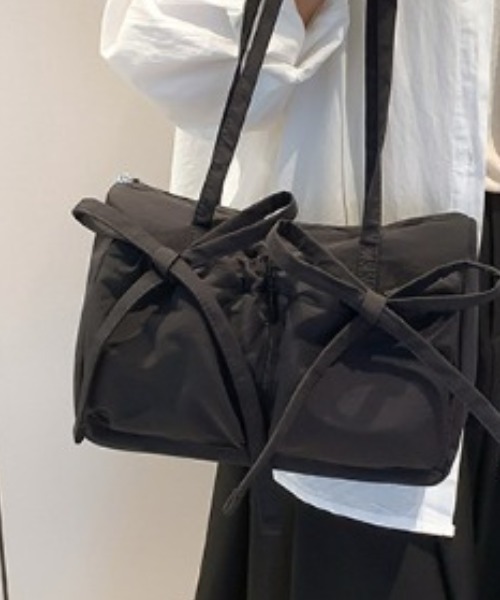 ｔｏｌｅｎｅ（トレネ）の「ダブルリボン ナイロンバッグ 肩掛け ショルダーバッグ（ショルダーバッグ・レディース・ホワイト/ブラック・FREE）」の5枚目の写真