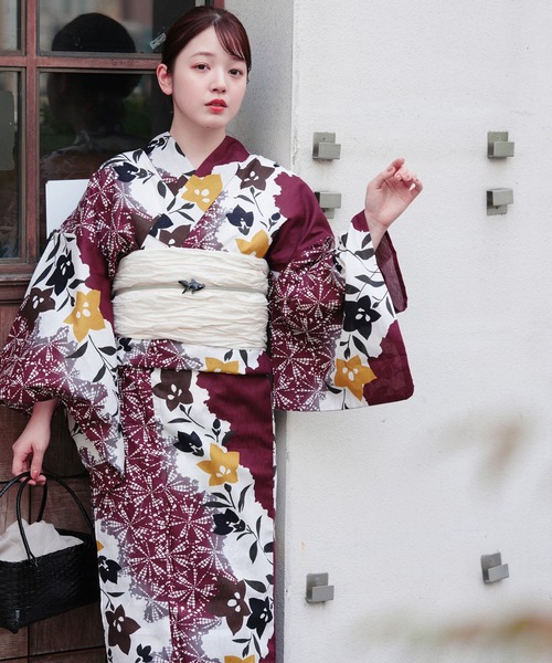 utatane(ウタタネ)の「2026新作 選べる浴衣3点セット utataneオリジナル(浴衣・レディース・ホワイト系3/ホワイト系2/ネイビー系1/グリーン系2/ブラック系2/パープル系2/パープル系1/ネイビー系7/ブラック系3/ホワイト系4/ネイビー系3/ネイビー系6/ネイビー系4/ネイビー系2/ホワイト系1/パープル系3/イエロー系1/ブラック系1/ネイビー系8/ネイビー系5・FREE)」の18枚目の写真