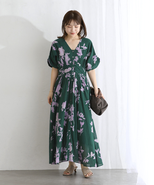 La TOTALITE(ラトータリテ)の「【洗える】ne Quittez pas/ヌキテパ 別注ローズプリントドレス(ワンピース・レディース・ブルー系その他/アイボリー/グリーン・38/36)」の20枚目の写真