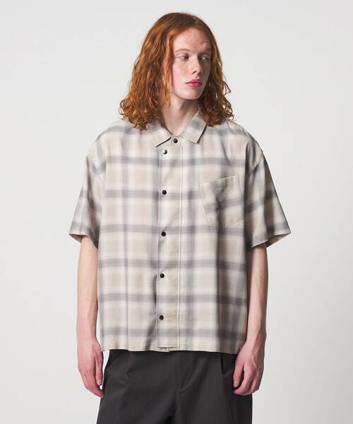 UNITED ARROWS & SONS(ユナイテッドアローズアンドサンズ)の「<UNITED ARROWS & SONS> CHECK SNAP S/SL SHIRT/ショートスリーブシャツ(シャツ/ブラウス・メンズ・ライトブルー/ライトグレー・M/XL/L/S)」の3枚目の写真