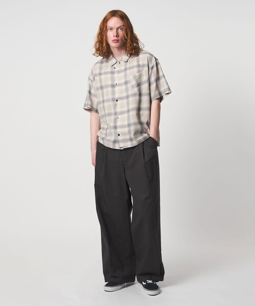 UNITED ARROWS & SONS(ユナイテッドアローズアンドサンズ)の「<UNITED ARROWS & SONS> CHECK SNAP S/SL SHIRT/ショートスリーブシャツ(シャツ/ブラウス・メンズ・ライトブルー/ライトグレー・M/XL/L/S)」の4枚目の写真