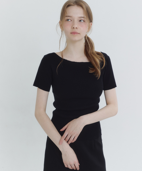 MICANE(ミケーネ)の「ミエルフォールドオーバーネックラインスリムニット(ニット/セーター・レディース・ブラック/スカイブルー/アイボリー・MEDIUM/SMALL/LARGE/X-LARGE)」の12枚目の写真