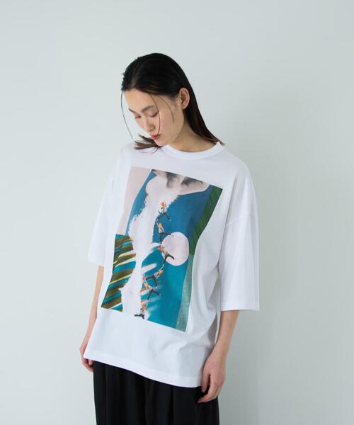THE GOODLAND MARKET(ザグッドランドマーケット)の「ザ グッドランド マーケット BIG GRAPHIC TEE(Tシャツ/カットソー・メンズ・ブルー/オレンジ・2/1)」の3枚目の写真