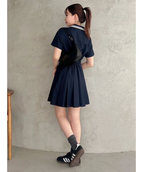 dazzlin（ダズリン）の「ポロライクプリーツミニワンピース（ワンピース・レディース・オフホワイト/ネイビー・MEDIUM/SMALL）」の9枚目の写真