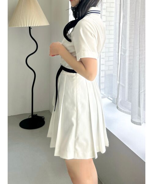 dazzlin（ダズリン）の「ポロライクプリーツミニワンピース（ワンピース・レディース・オフホワイト/ネイビー・MEDIUM/SMALL）」の16枚目の写真