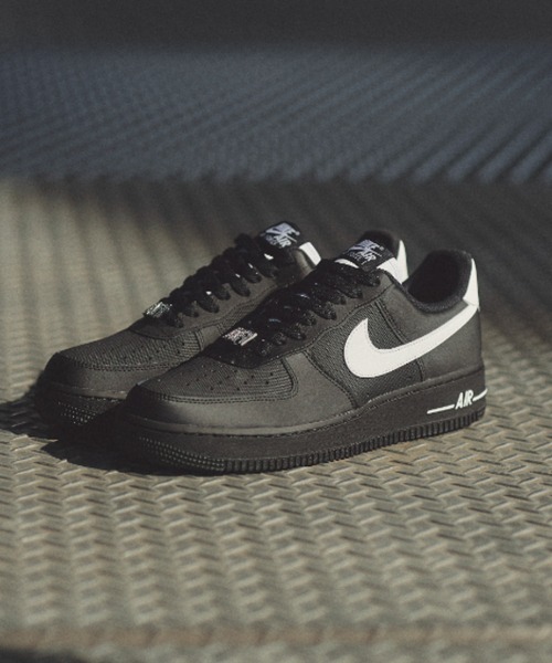 W AIR FORCE 1 '07 SE HRDWR IV4721-001（スニーカー）｜NIKE（ナイキ