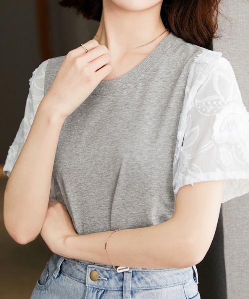 FACTOTUM（ファクトタム）の「刺繍切り替えTシャツ（Tシャツ/カットソー・レディース・グレー・FREE）」の4枚目の写真