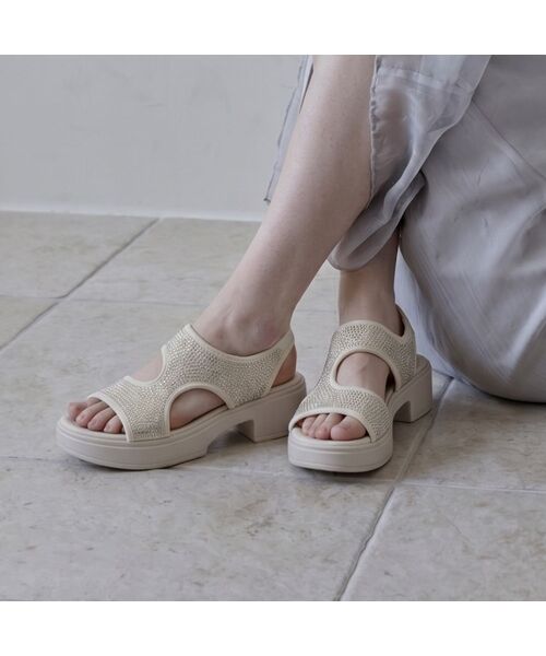 SPUR(シュプール)の「クローイネオプレンフラットフォームサンダルプラットフォームサンダル6cm -VS9033 (2カラー)(サンダル・レディース・アイボリー/ブラック・22.5cm/23cm/23.5cm/24cm/24.5cm/25cm)」の1枚目の写真