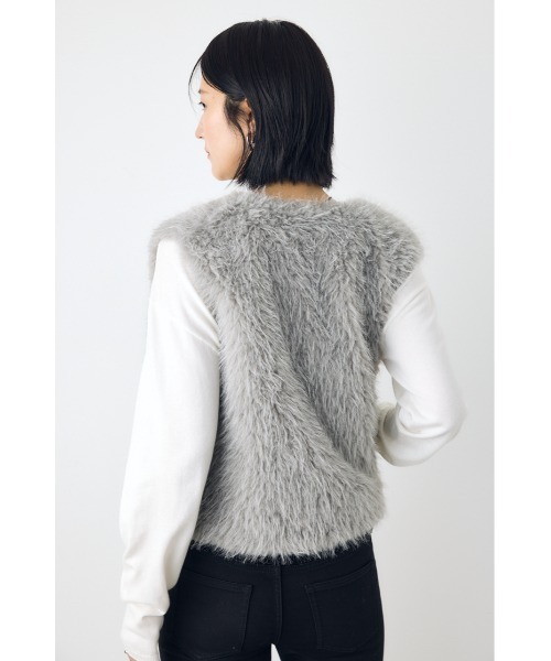 AZUL by moussy（アズールバイマウジー）の「【着丈バリエ】ミックスファーベスト（ベスト・レディース・アイボリー/ベージュ/グレー/ブラック・SMALL/MEDIUM）」の14枚目の写真