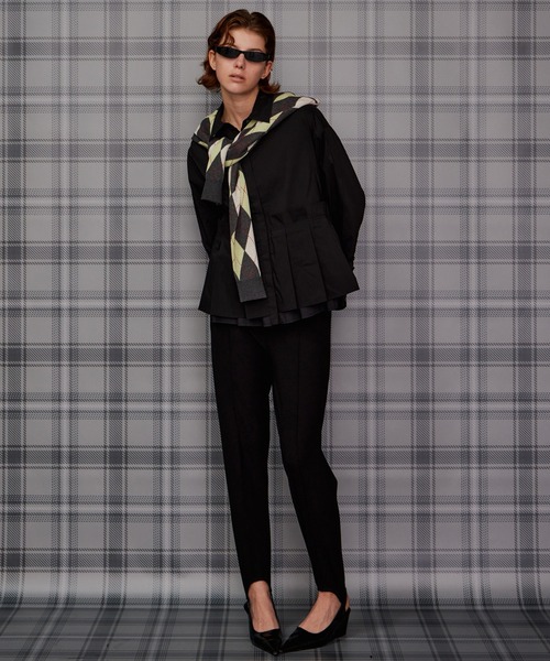 MAISON SPECIAL(メゾンスペシャル)の「Pintuck Stretch Stirrup Pants/ピンタックストレッチトレンカ(その他パンツ・レディース・ブラウン/ブラック・38/36)」の8枚目の写真