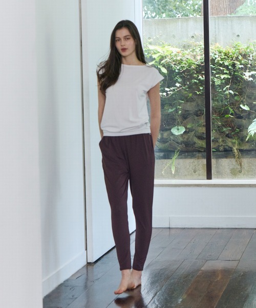 Julier Yoga and Relax(ジュリエヨガアンドリラックス)の「Julier (定番)Ecocoベア天竺チュニック(Tシャツ/カットソー・レディース・ブラウン/ブラック/ラベンダー/ホワイト・1/0)」の5枚目の写真