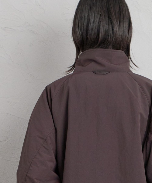 FRED PERRY（フレッドペリー）の「【WEB先行予約】[FRED PERRY/フレッドペリー] 別注 ナイロン シェルジャケット（ブルゾン・レディース・ダークブラウン/ブラック・S/M/L/XL）」の17枚目の写真