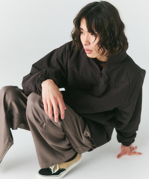 聯名防風尼龍夾克