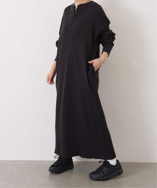 JOURNAL STANDARD LUXE(ジャーナルスタンダード ラックス)の「ワッフル ヘンリーN-ワンピース(ワンピース・レディース・ブラック/ライトグレー・FREE)」の3枚目の写真