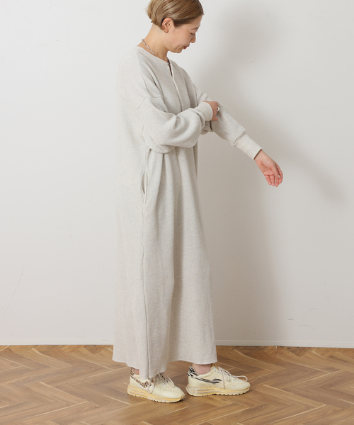 JOURNAL STANDARD LUXE(ジャーナルスタンダード ラックス)の「ワッフル ヘンリーN-ワンピース(ワンピース・レディース・ブラック/ライトグレー・FREE)」の6枚目の写真