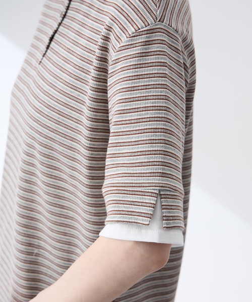 Petit Honfleur（プチオンフルール）の「レイヤード風ヘンリーネックボーダーTシャツ（Tシャツ/カットソー・レディース・ブラウン/グレー・M/L）」の13枚目の写真