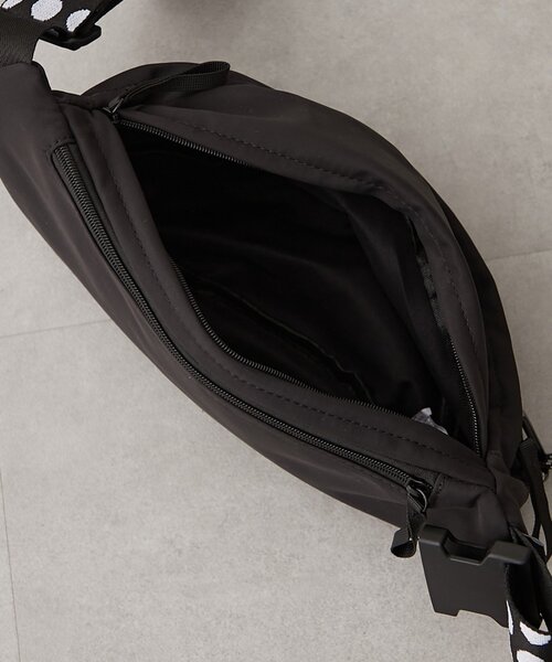 Remind me and forever(リマインドミーアンドフォーエバー)の「【WEB限定】アニマルティムボディBAG(ボディバッグ/ウエストポーチ・レディース・ドット/ゼブラ・FREE)」の16枚目の写真