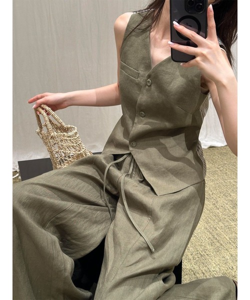 FAVORITO(ファヴォリート)の「ノースリーブトップスパンツセットアップ(セットアップ・レディース・カーキ・S/M/L/XL)」の5枚目の写真